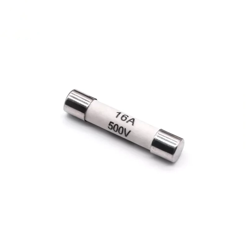 500v 6 x 30 mm te mana kaha o te ahumahi